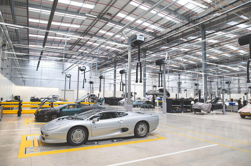 Illustration for article titled OMG, Jaguar land Rover, please let them do tours.